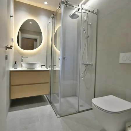 Oceanis Hotel *