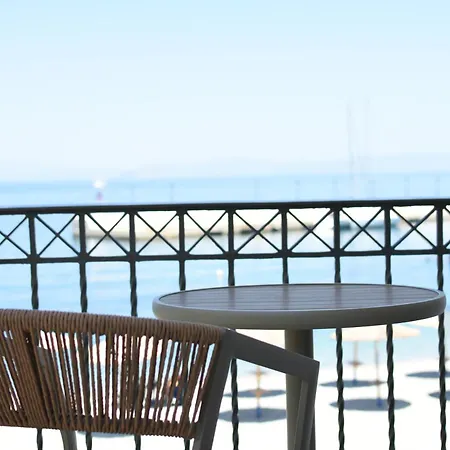 Okeanis فندق Tirós