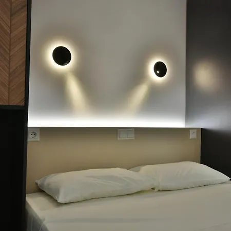 فندق Okeanis Tirós