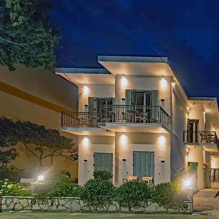 Okeanis فندق Tirós