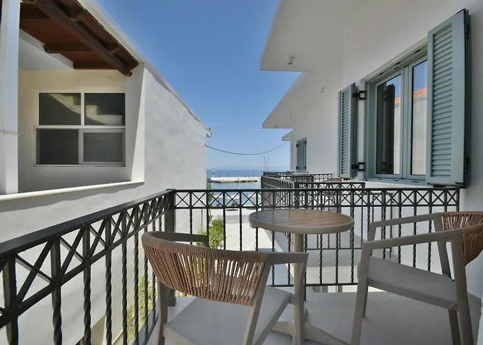 Hotell Okeanis Tirós