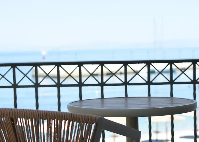 Okeanis Otel Tirós